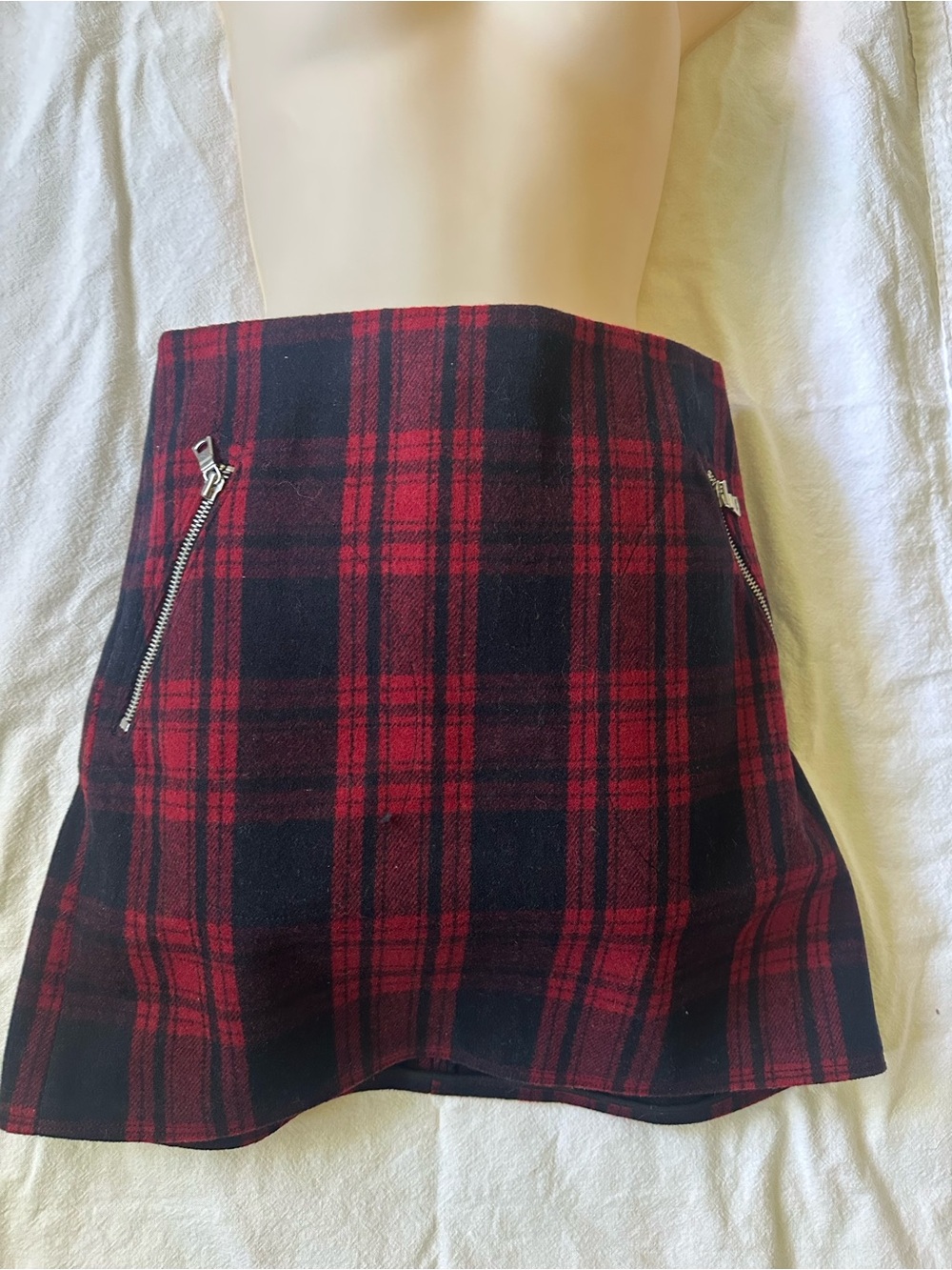 Red and Black Plaid Mini Skirt with Zip Detail gap wool size 2